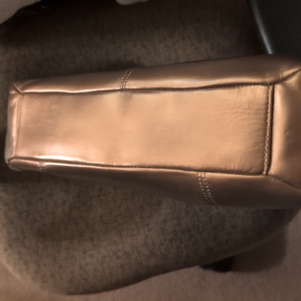 Coach Metallic Bronze Gold Accents Tote Bag In Great Shape - Picture 4 of 16